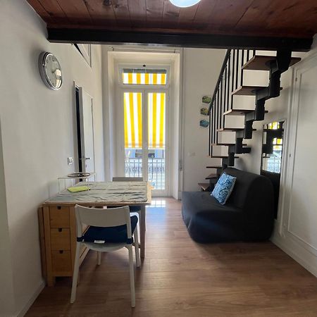 Studio Flat Ultimo Piano In Centro Róma Kültér fotó