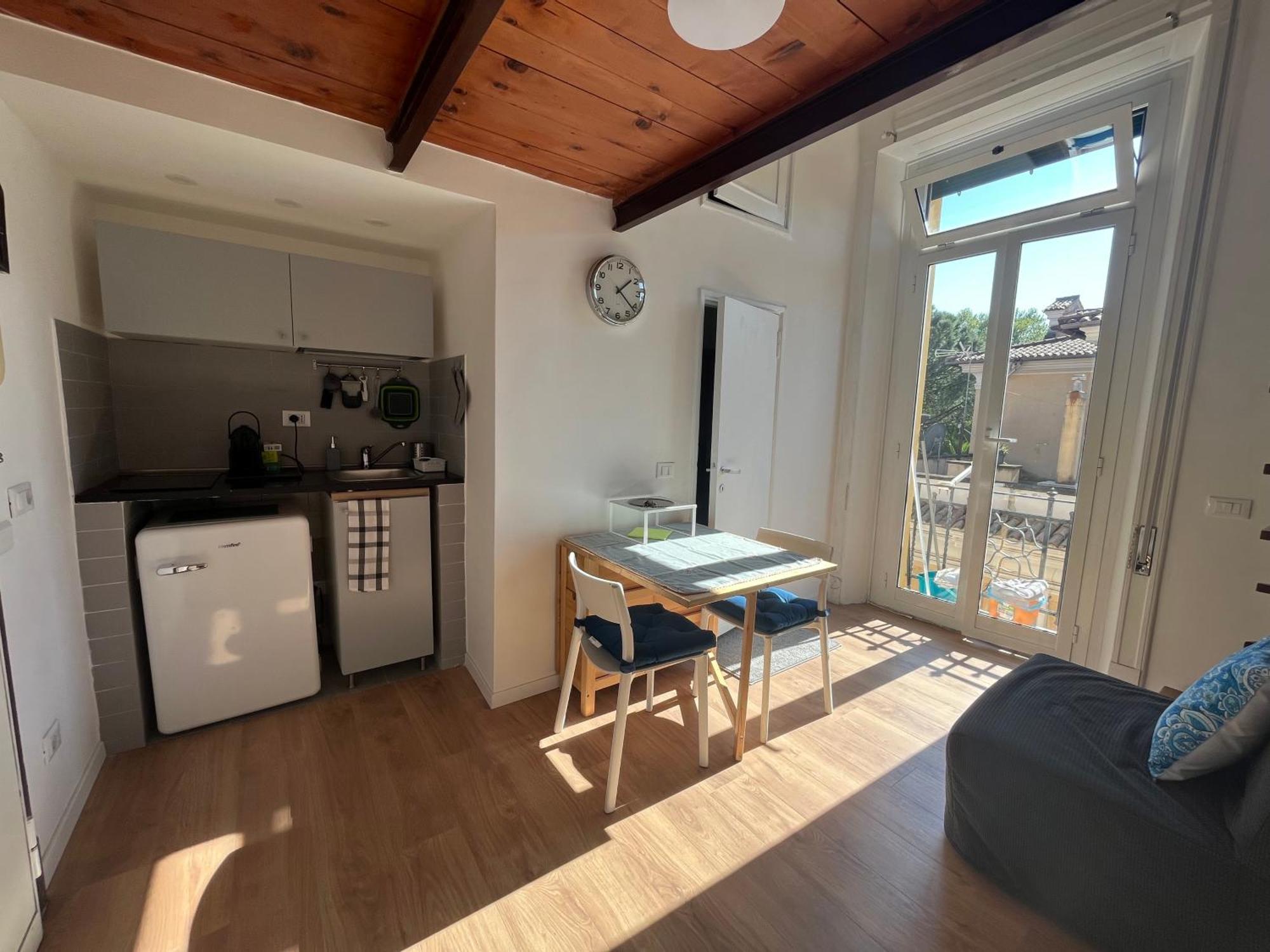 Studio Flat Ultimo Piano In Centro Róma Kültér fotó